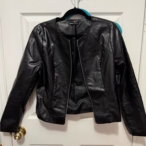 SHEIN Black Leather Jacket with Minimalist Design